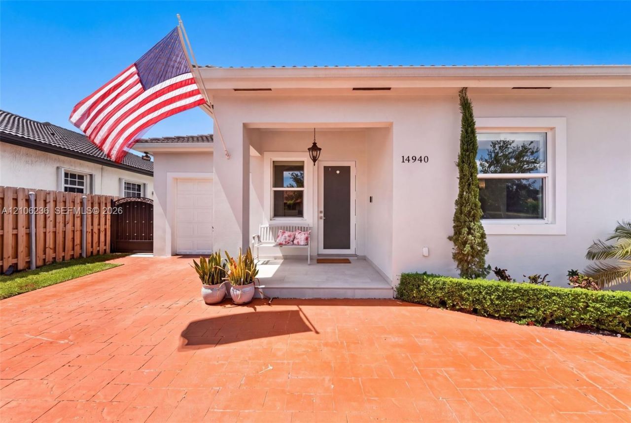 14940 NW 89th Ave, Miami Lakes, FL 33018 Photo