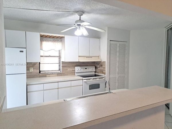 3100 N Pine Island Rd , Unit 104, Sunrise, FL 33351