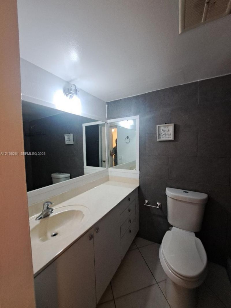 3100 N Pine Island Rd, Unit 104, Sunrise, FL 33351 Photo