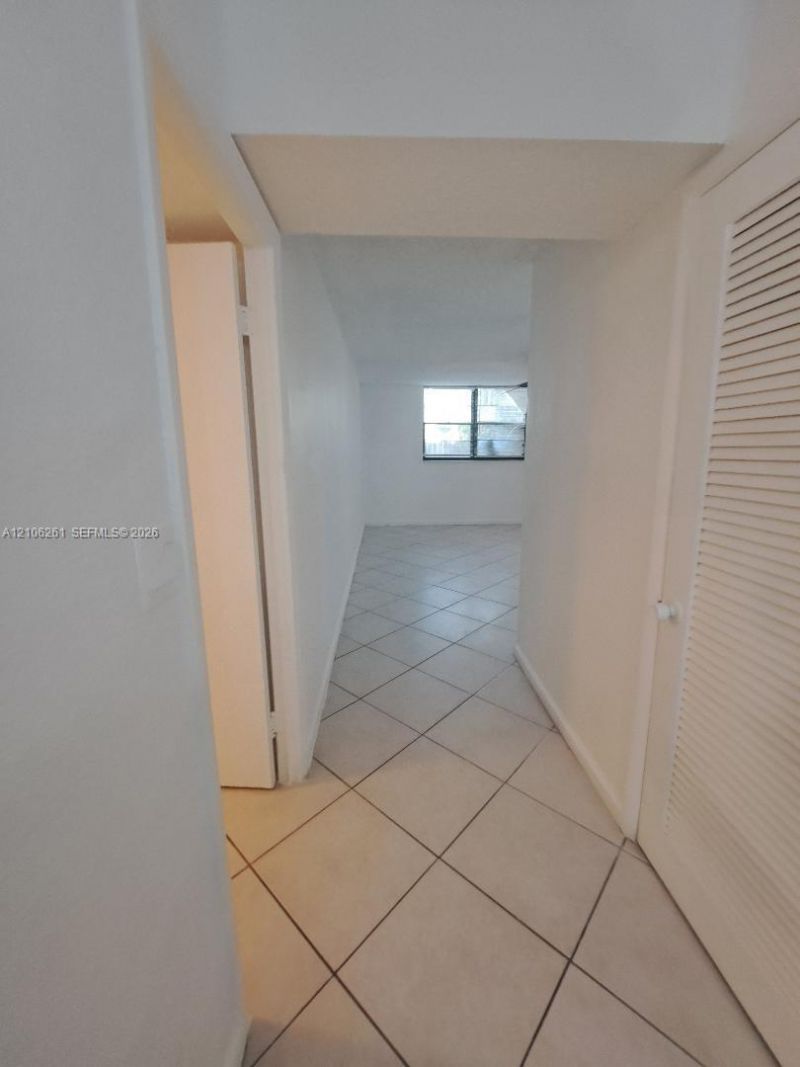 3100 N Pine Island Rd, Unit 104, Sunrise, FL 33351 Photo