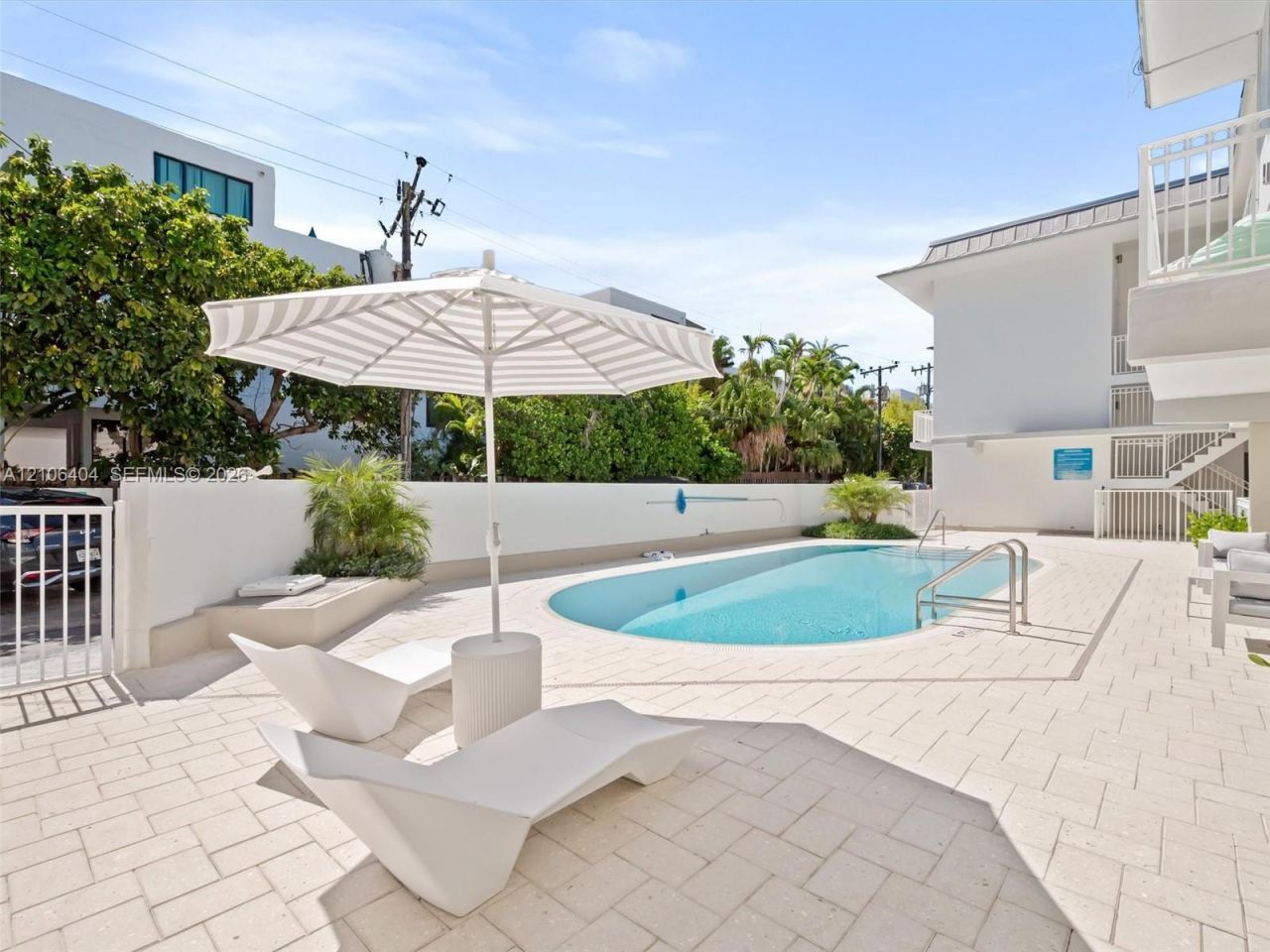 290 Sunrise Dr, Unit 1-B, Key Biscayne, FL 33149 Photo