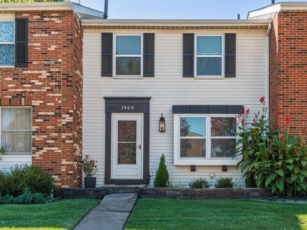 1969 Old Highbanks Court, Reynoldsburg, OH 43068