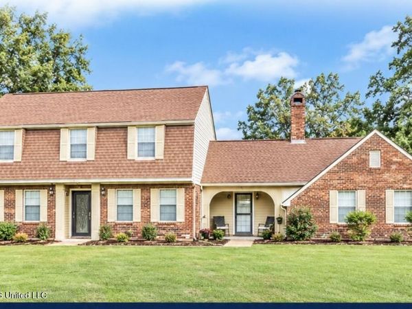 1124 Hawthorne Drive, McComb, MS 39648
