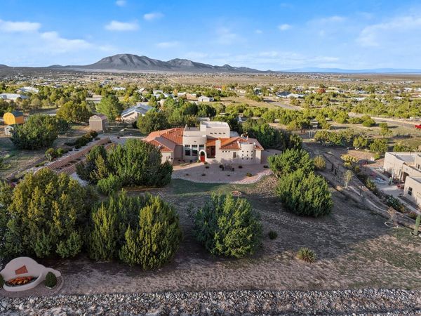 7 Camino Coyote , Edgewood, NM 87015