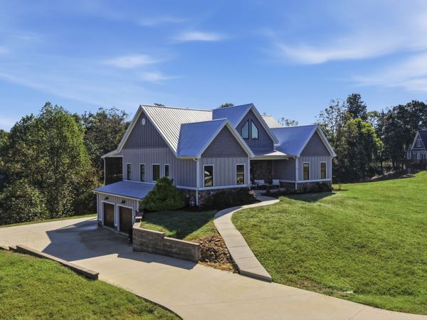 130 Peninsula Pt Dr , Winchester, TN 37398