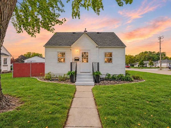 233 5th Avenue NE, Osseo, MN 55369