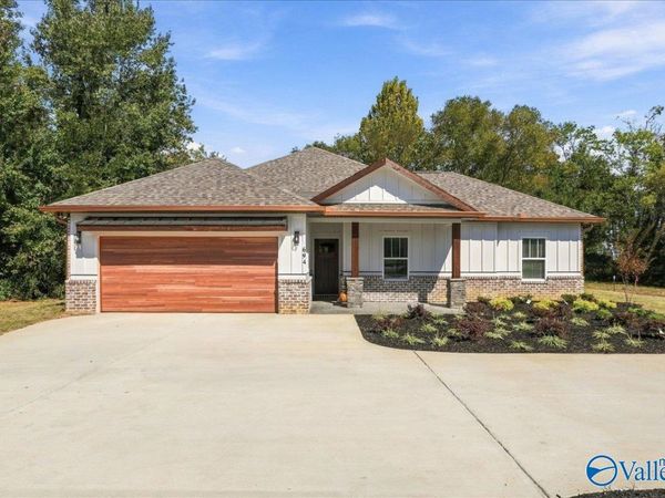 694 Knotty Walls Road, Owens Cross Roads, AL 35763