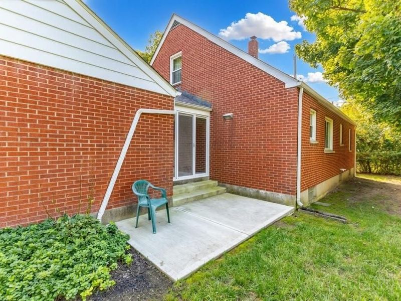 185 Gregory Lane, Hamilton, OH 45013 Photo 4