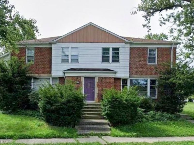 2079 S Green Road, South Euclid, OH 44121 Photo 1