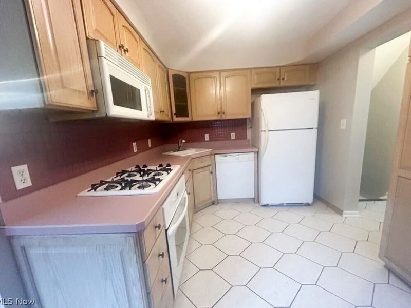 2079 S Green Road, South Euclid, OH 44121 Photo 7