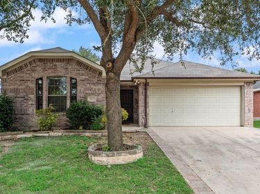 2833 Drycreek Lane, Dallas, TX 75237