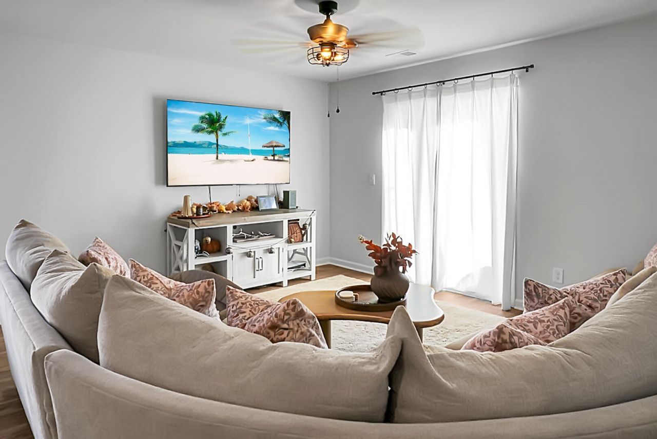 196 Coral Sunset Way Photo 18