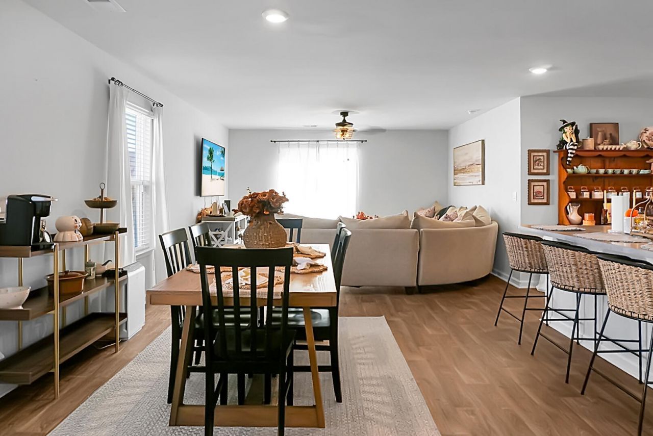196 Coral Sunset Way Photo 8