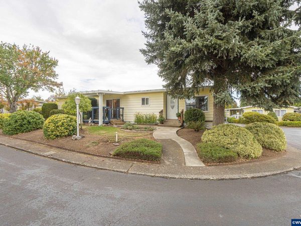 450 LaCreole #31 Dr, Dallas, OR 97338
