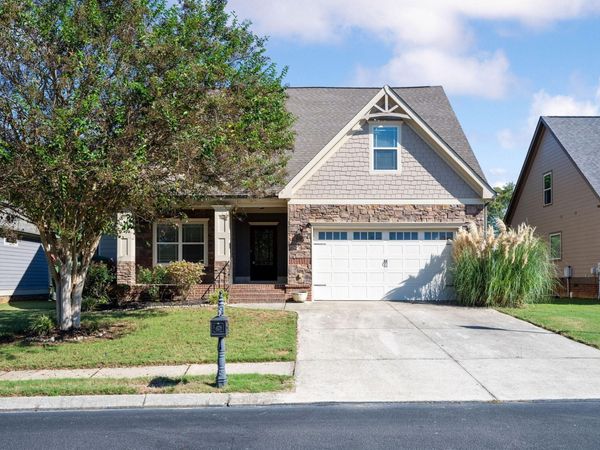 8557 Seven Lakes Drive , Ooltewah, TN 37363