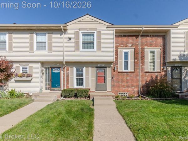 24671 Bashian Drive, Novi, Mi 48375