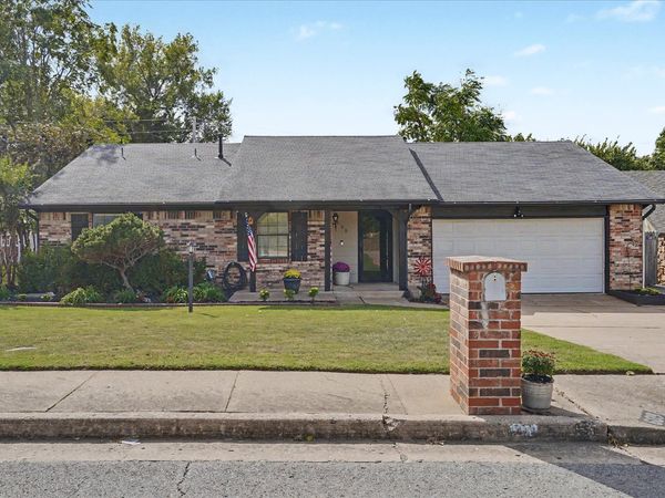 609 W 32nd Place , Sand Springs, OK 74063