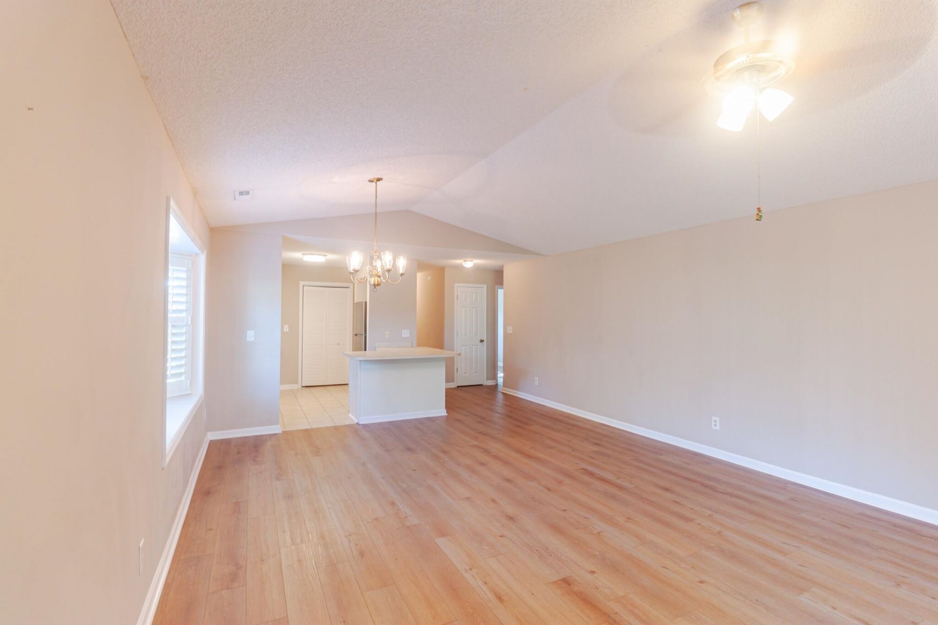 425 Spauldingwood Rd.  Photo 8