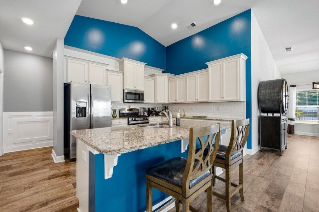 248 Sherwood Dr. Photo 13