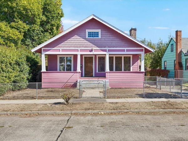 332 N Ivy Street, Medford, OR 97501