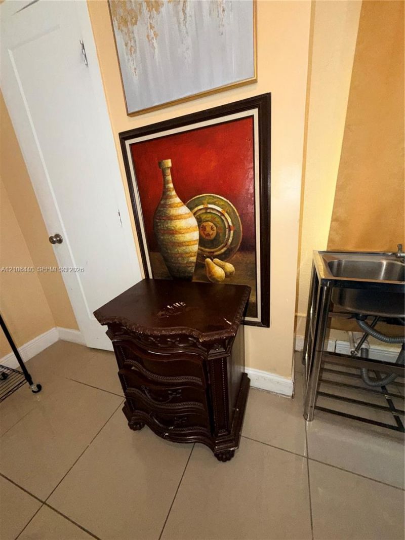 3580 NW 32nd Ct, Unit Efficiency, Lauderdale Lakes, FL 33309 Photo