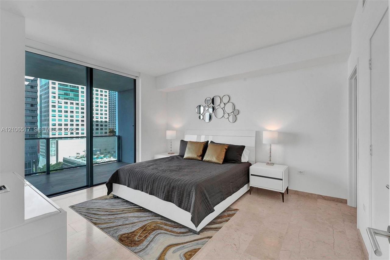 88 SW 7th St , Unit 910, Miami, FL 33130 Photo