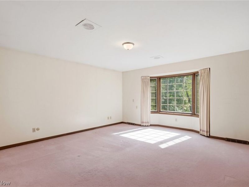 16 S Bentley Drive SE, Canton, OH 44709 Photo 26