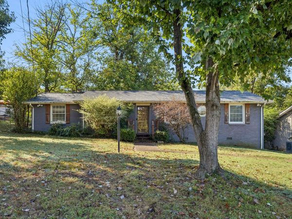 341 Bonnahurst Dr , Hermitage, TN 37076