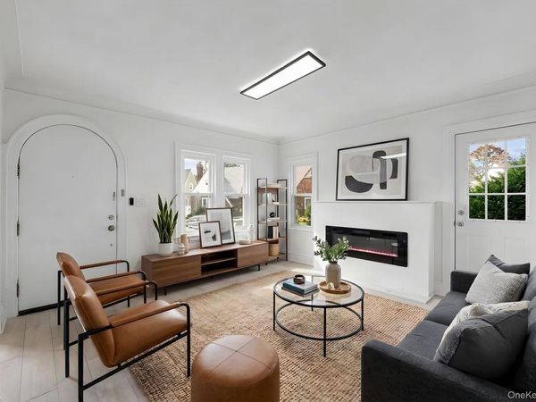 2 Fordham Place , Hempstead, NY 11550