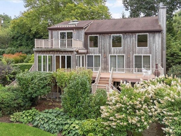 2785 Noyack Road , Sag Harbor, NY 11963