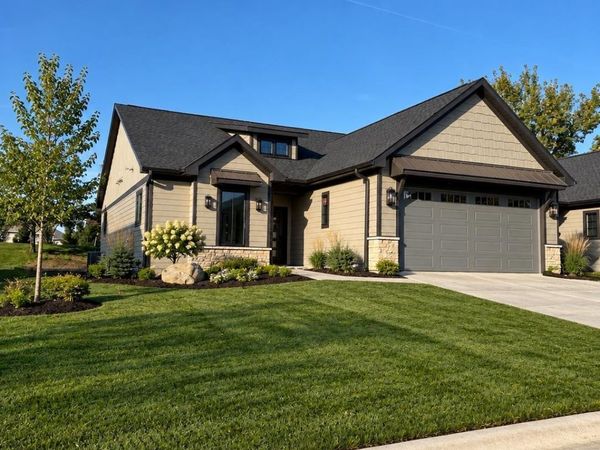 1832 Whispering Pines Circle, Cedar Falls, IA 50613