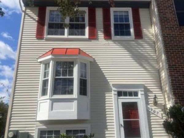 3907 EMBLEM CORNER , BOWIE, MD 20716