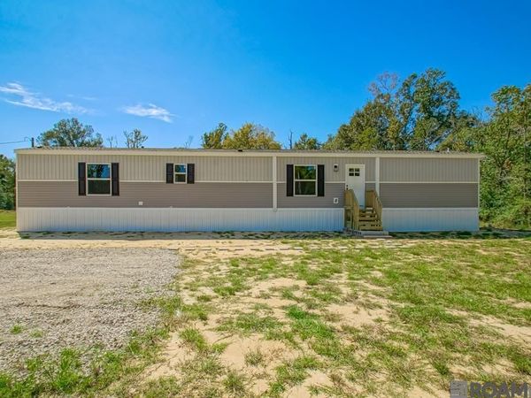 13502 Friendship Rd, Walker, LA 70785