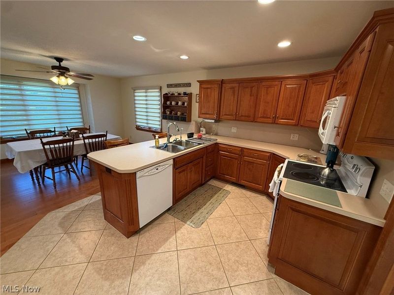 1152 Pine Bluff Drive NE, New Philadelphia, OH 44663 Photo 14
