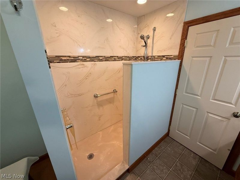 1152 Pine Bluff Drive NE, New Philadelphia, OH 44663 Photo 32