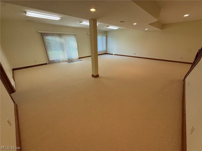 1152 Pine Bluff Drive NE, New Philadelphia, OH 44663 Photo 40
