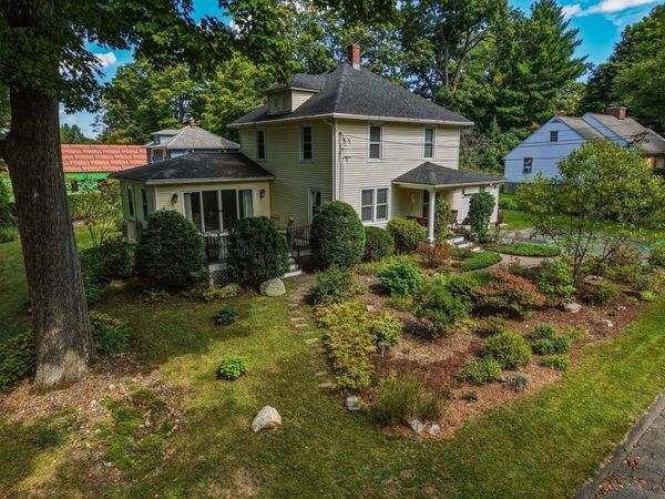 40 Howes St, Northampton, MA 01062