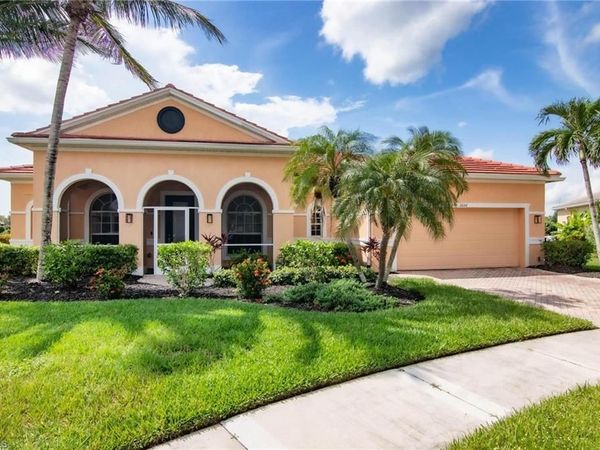 2656 Fairmont Isle CIR , CAPE CORAL, FL 33991