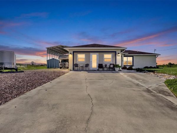 7021 Ramrod Circle , La Belle, FL 33935