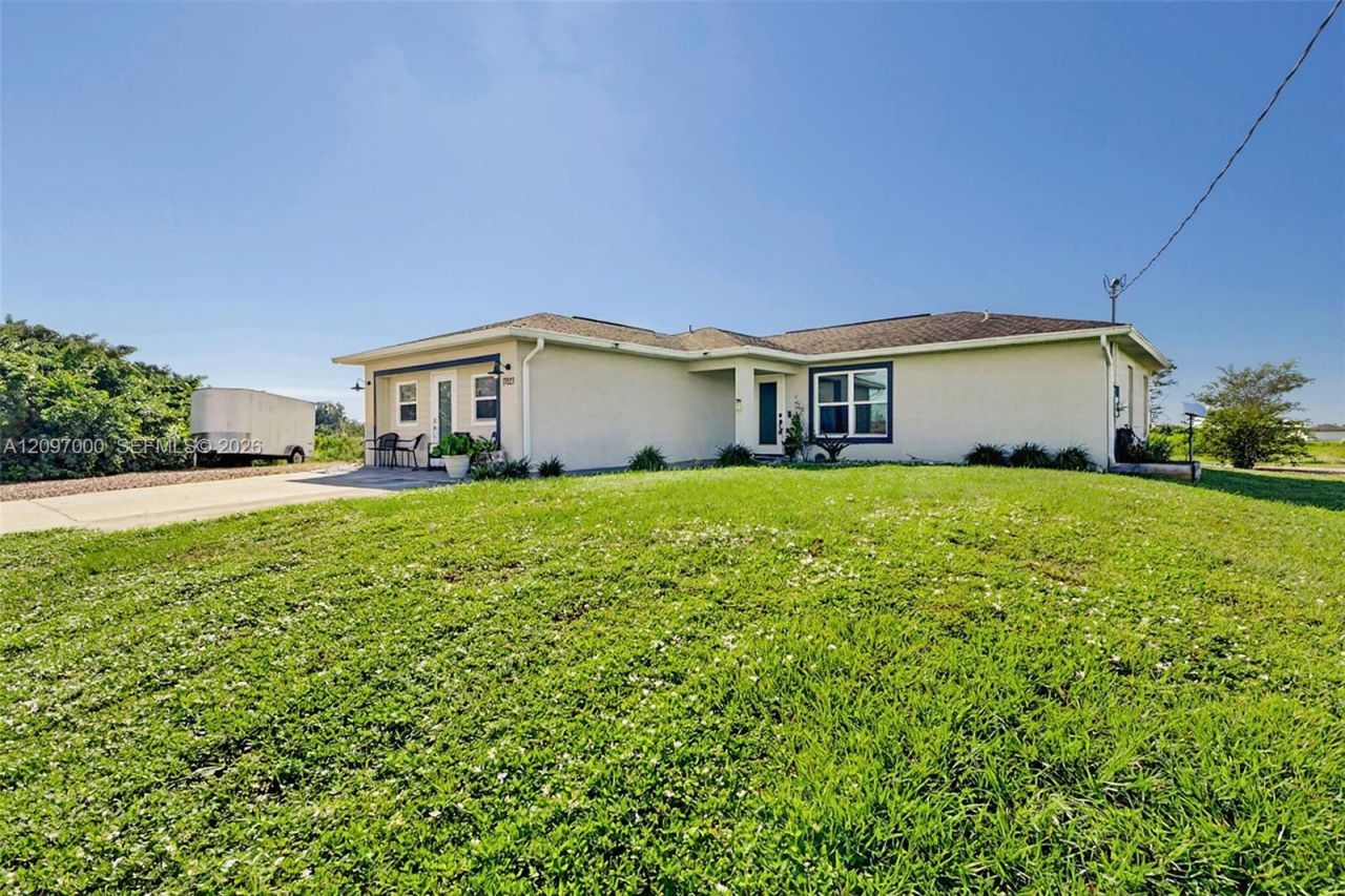 7021 Ramrod Circle , La Belle, FL 33935 Photo