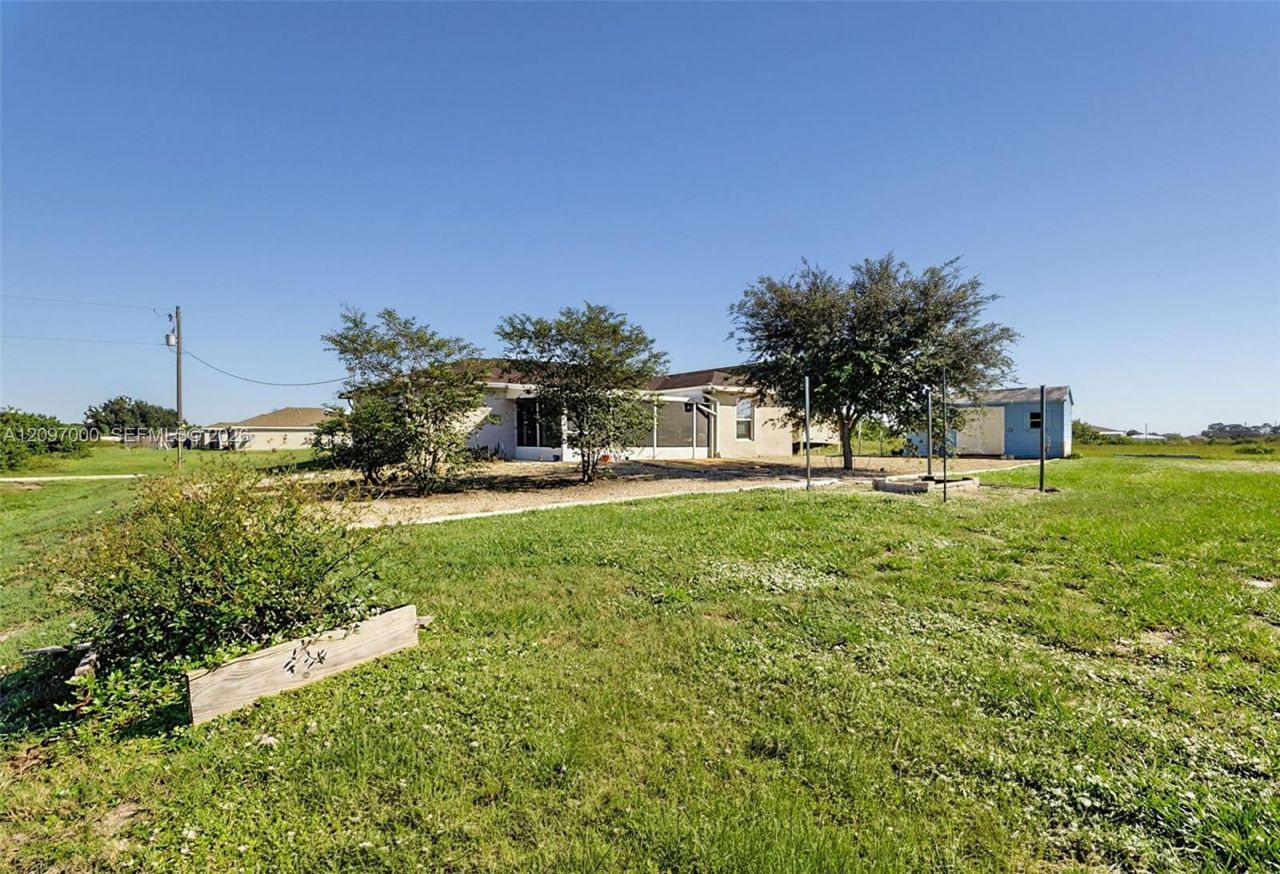 7021 Ramrod Circle , La Belle, FL 33935 Photo