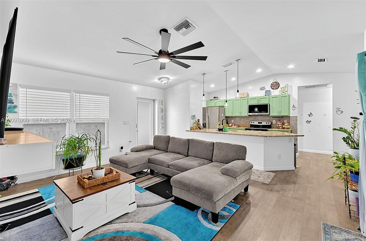 7021 Ramrod Circle , La Belle, FL 33935 Photo