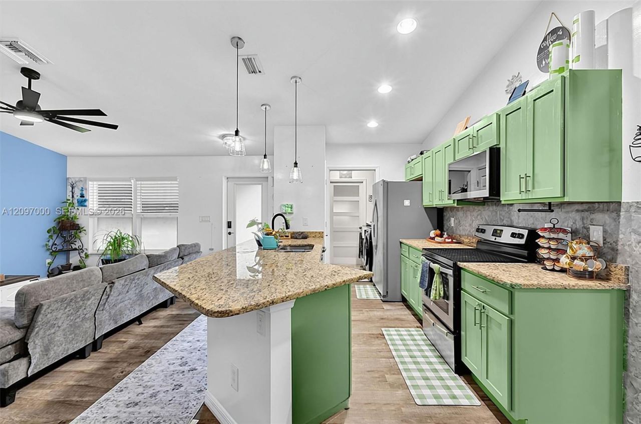 7021 Ramrod Circle , La Belle, FL 33935 Photo