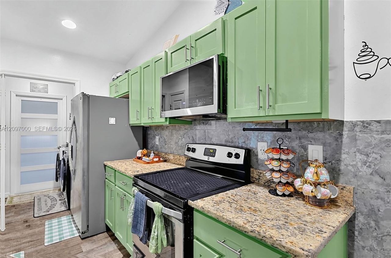 7021 Ramrod Circle , La Belle, FL 33935 Photo