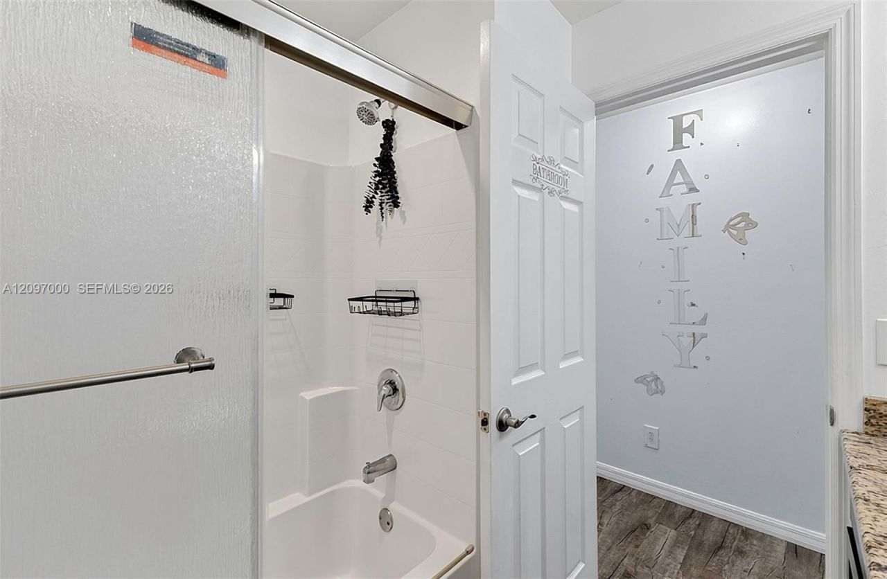 7021 Ramrod Circle , La Belle, FL 33935 Photo