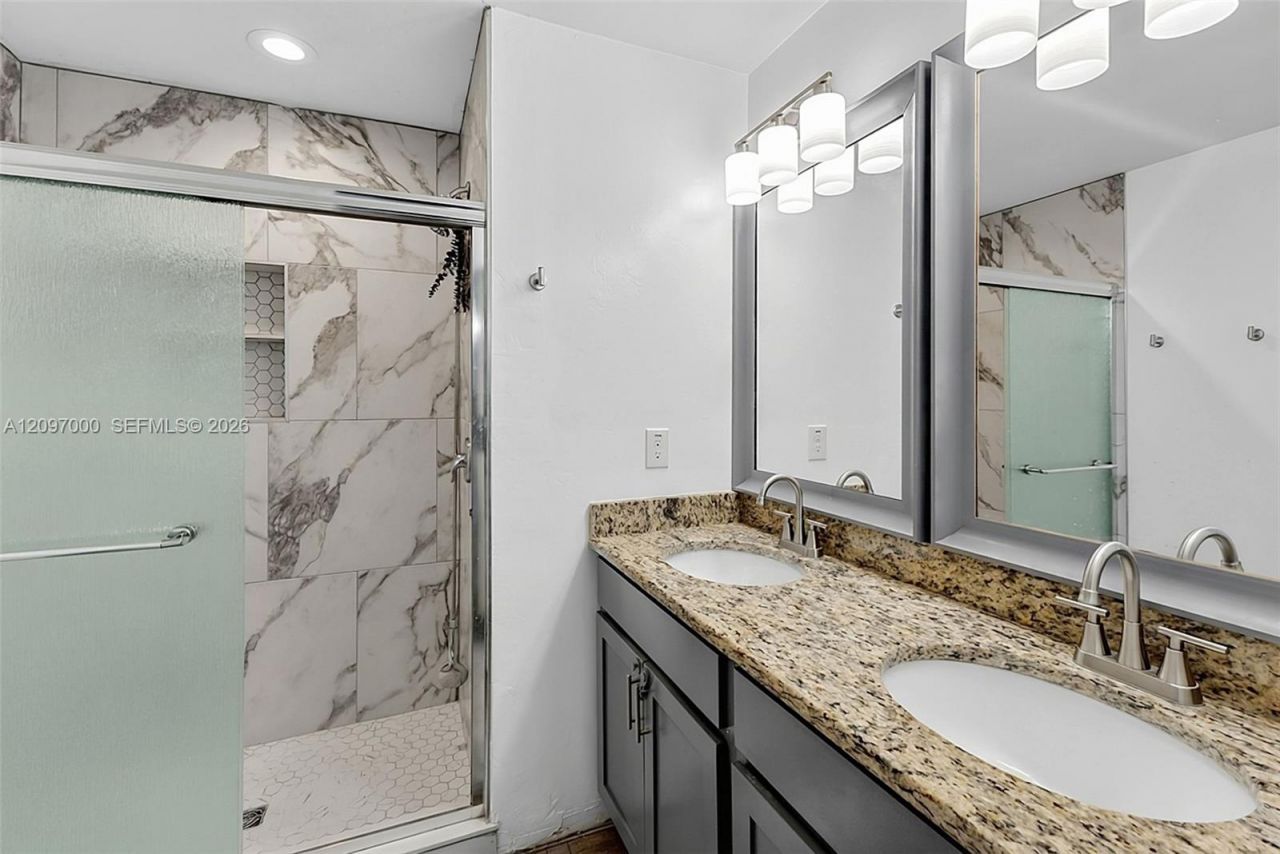 7021 Ramrod Circle , La Belle, FL 33935 Photo