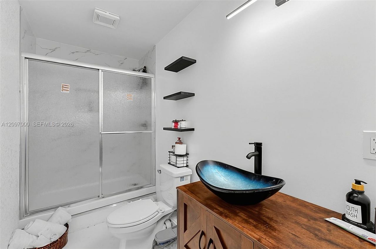 7021 Ramrod Circle , La Belle, FL 33935 Photo