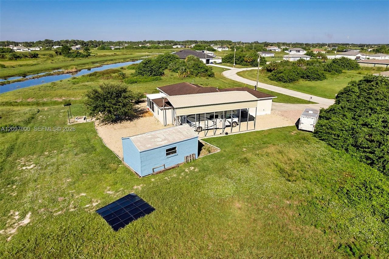 7021 Ramrod Circle , La Belle, FL 33935 Photo