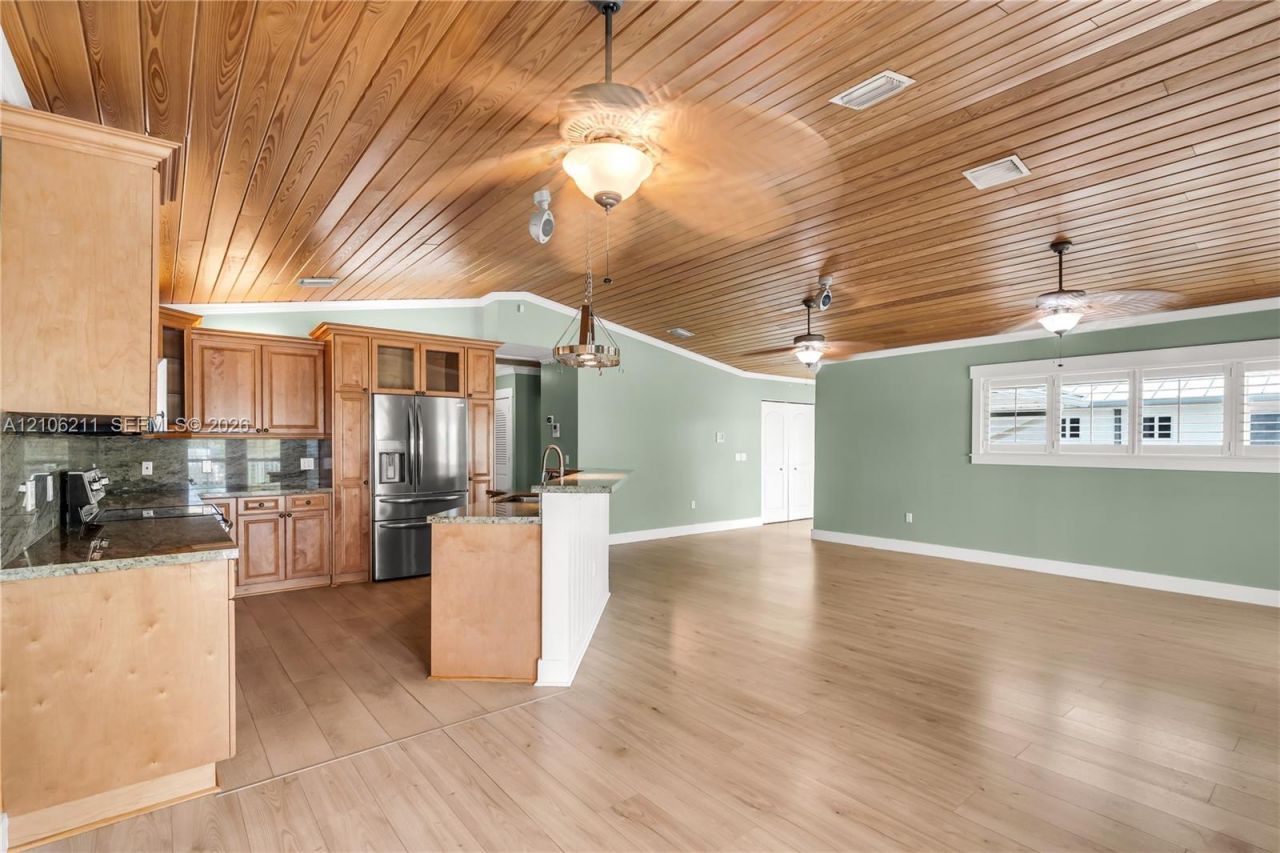 147 S Ocean Shores Dr , Key Largo, FL 33037 Photo