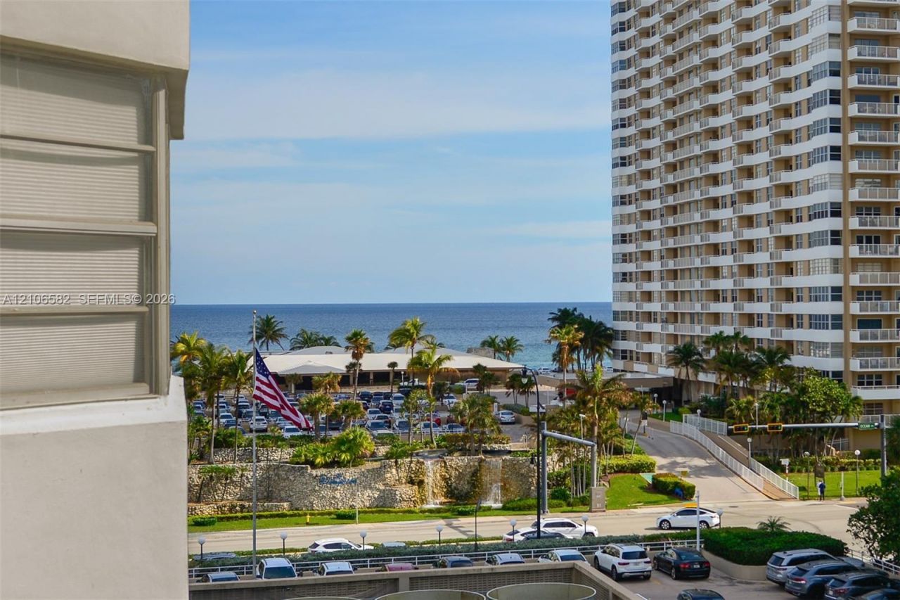 1965 S Ocean Dr, Unit 4C, Hallandale Beach, FL 33009 Main Photo